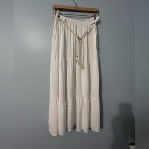 White skirt made in Italy in size L/XL.